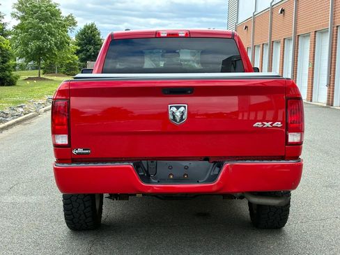 Used 2018 RAM 1500 Express AWD/4WD image 6