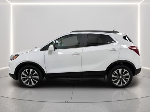 Used 2022 Buick Encore Preferred w/ Safety Package AWD/4WD image 5