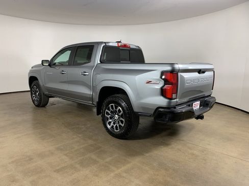 Used 2024 Chevrolet Colorado Z71 w/ Z71 Convenience Package 2 image 13