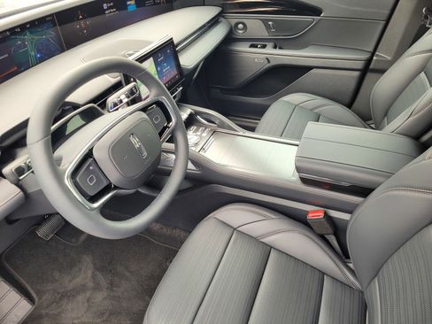 New 2026 Lincoln Nautilus Reserve w/ Jet Appearance Package image 11