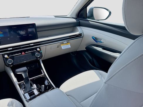 New 2026 Hyundai Tucson SEL FWD image 16