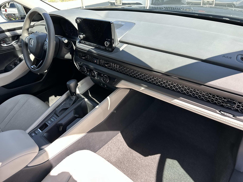 Certified 2023 Honda Accord LX image 22