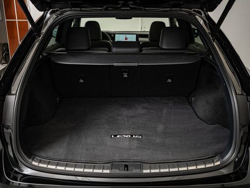 Certified 2024 Lexus RX 450h AWD w/ Convenience Package image 17