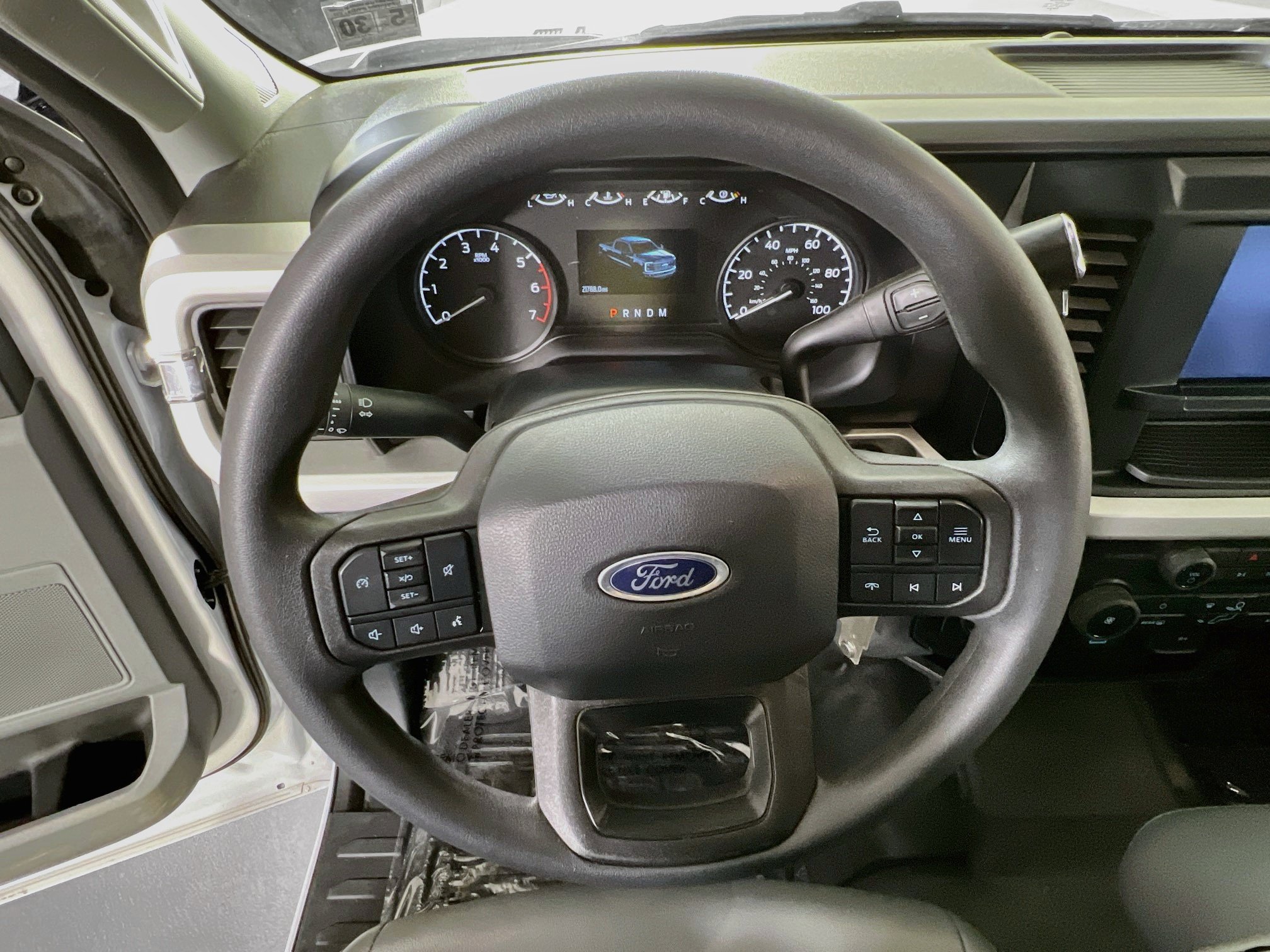 Used 2025 Ford F250 XL w/ F-250 >10K GVWR Package AWD/4WD image 11