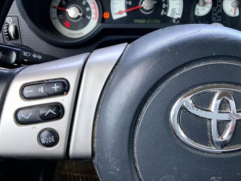 Used 2012 Toyota FJ Cruiser 4WD w/ Convenience Pkg image 23