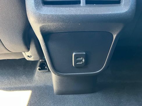 Used 2024 Chevrolet Equinox LT AWD/4WD image 22