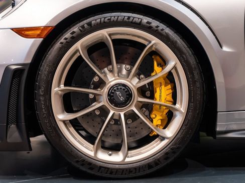 Used 2018 Porsche 911 GT2 RS RWD image 17