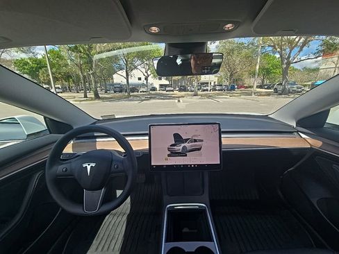 Used 2023 Tesla Model 3 Standard Range image 24