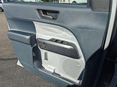 New 2025 Ford Maverick XLT w/ XLT Luxury Package image 22