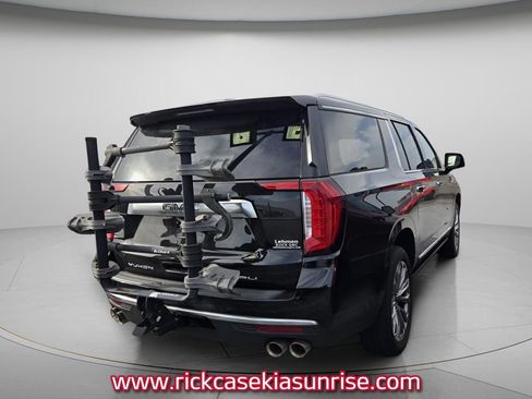 Used 2021 GMC Yukon XL Denali w/ Denali Ultimate Package RWD image 5