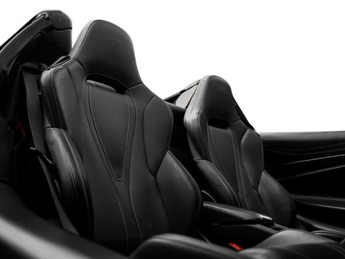 Used 2020 McLaren 720S Spider RWD image 37