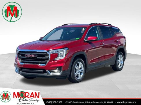Certified 2022 GMC Terrain SLE w/ Driver Convenience Package AWD/4WD image 1