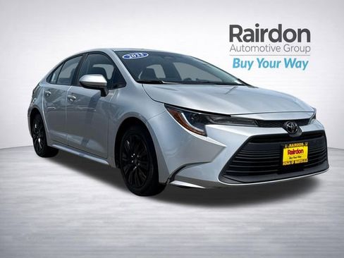 Used 2023 Toyota Corolla LE FWD image 1