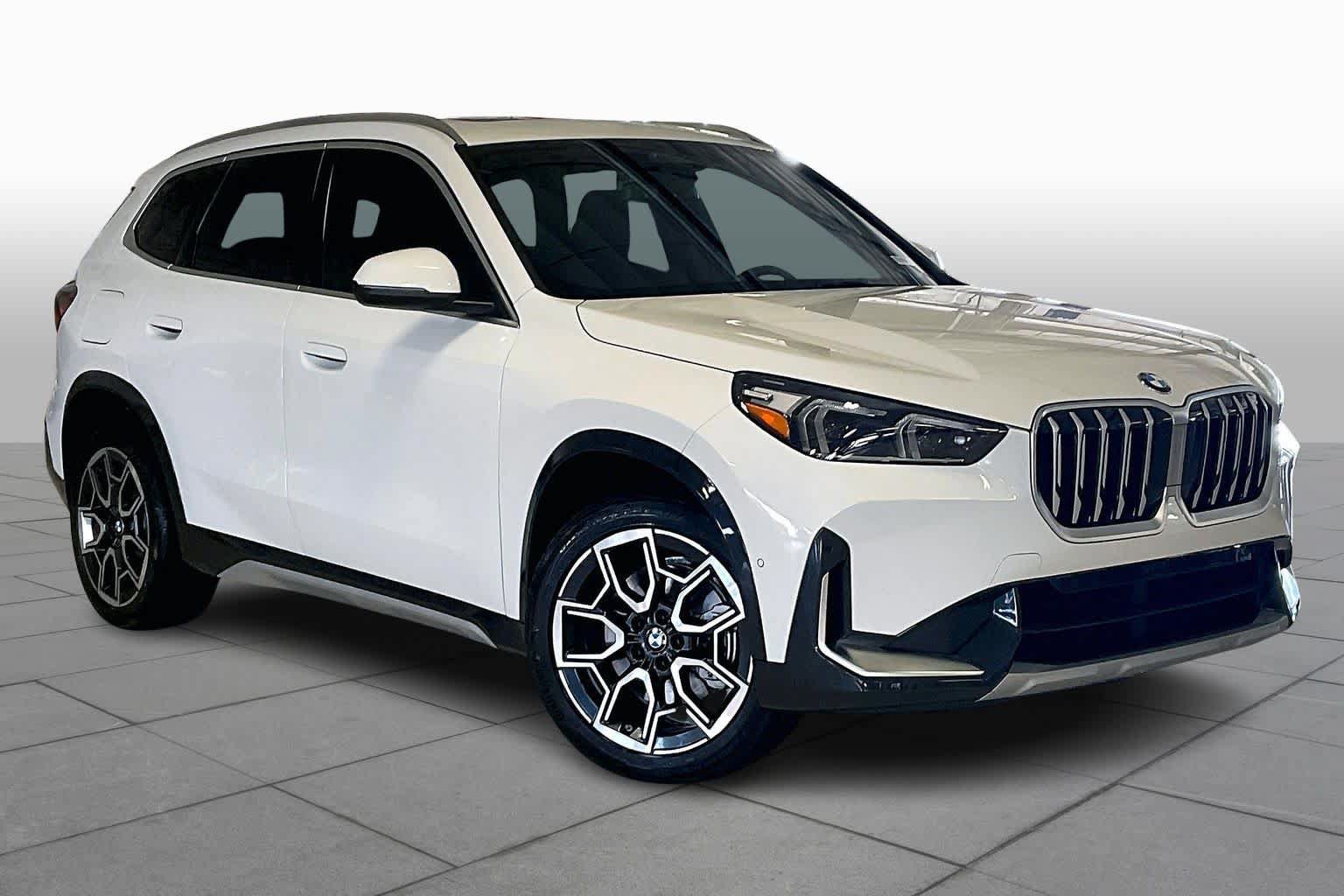 Used 2026 BMW X1 xDrive28i w/ Convenience Package AWD/4WD image 2