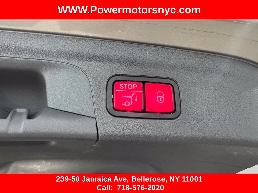 Used 2020 Mercedes-Benz GLE 350 w/ 3rd Row Seat Package image 28