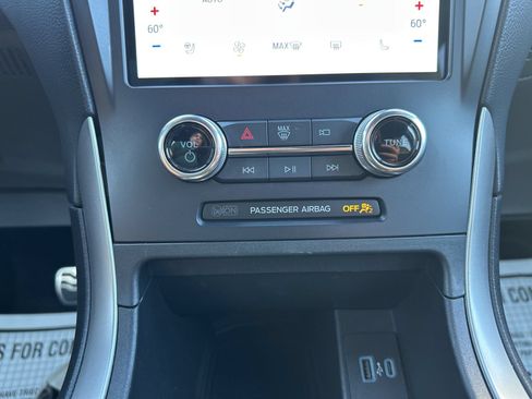 Used 2022 Ford Edge ST-Line w/ Class II Trailer Tow Package AWD/4WD image 62