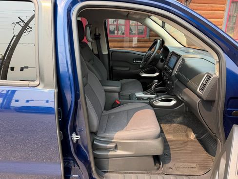 Used 2023 Nissan Frontier SV w/ Technology Package AWD/4WD image 30