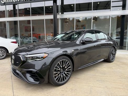 New 2026 Mercedes-Benz E 53 AMG e 4MATIC Sedan image 6