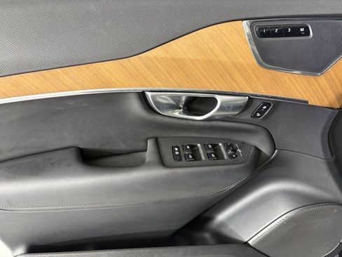 Used 2024 Volvo XC90 B6 Plus w/ Protection Package Premier image 19