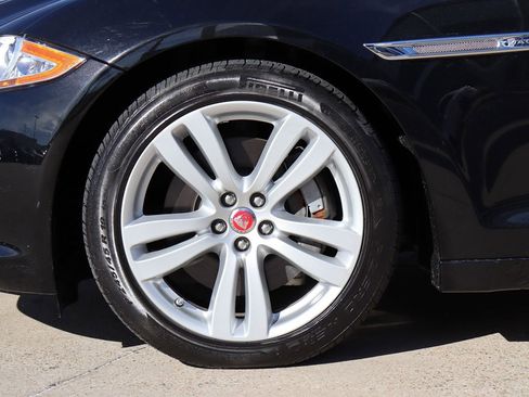 Used 2014 Jaguar XJ L Portfolio image 70