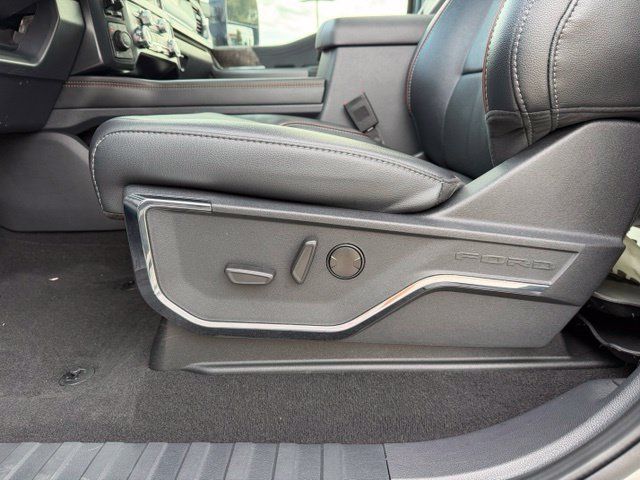 Used 2024 Ford F250 Lariat w/ Sport Appearance Package AWD/4WD image 10