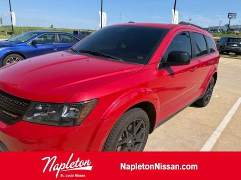 Used 2019 Dodge Journey SE w/ Blacktop Package FWD image 1