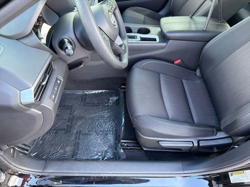 Certified 2025 Nissan Altima 2.5 S image 17