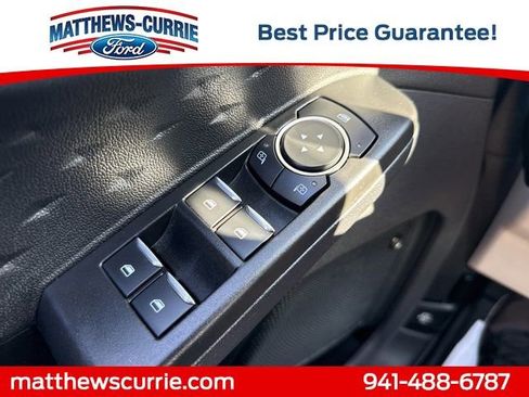 Certified 2020 Ford Escape Titanium w/ Titanium Premium Package 2.0 AWD/4WD image 25