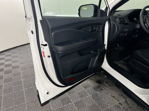Used 2026 Honda Ridgeline TrailSport image 17