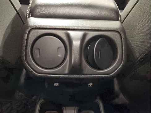 Used 2023 Jeep Gladiator Overland AWD/4WD image 21