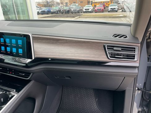 New 2026 Volkswagen Atlas SEL AWD/4WD image 63