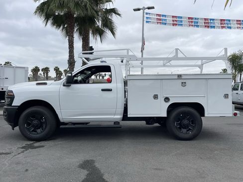 New 2025 RAM 2500 Tradesman image 3