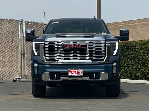 New 2026 GMC Sierra 2500 Denali w/ Max Trailering Package AWD/4WD image 9