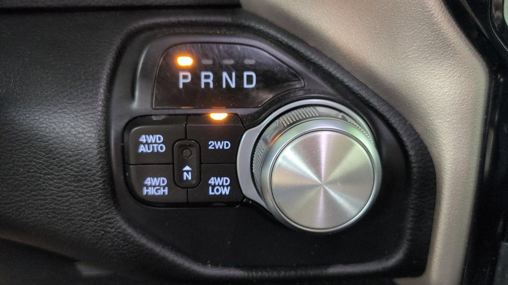 Used 2022 RAM 1500 Laramie AWD/4WD image 13