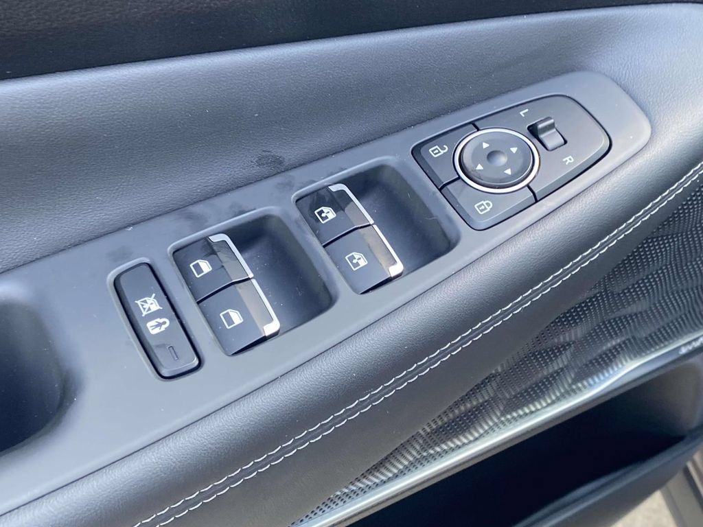 Used 2019 Hyundai Santa Fe FWD image 20