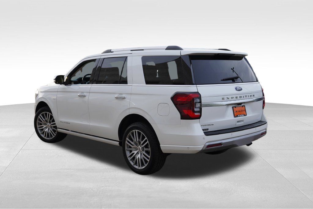 Used 2024 Ford Expedition Platinum AWD/4WD image 7
