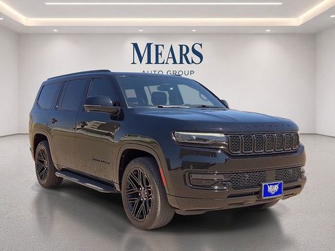 Used 2023 Jeep Wagoneer Series II AWD/4WD image 7