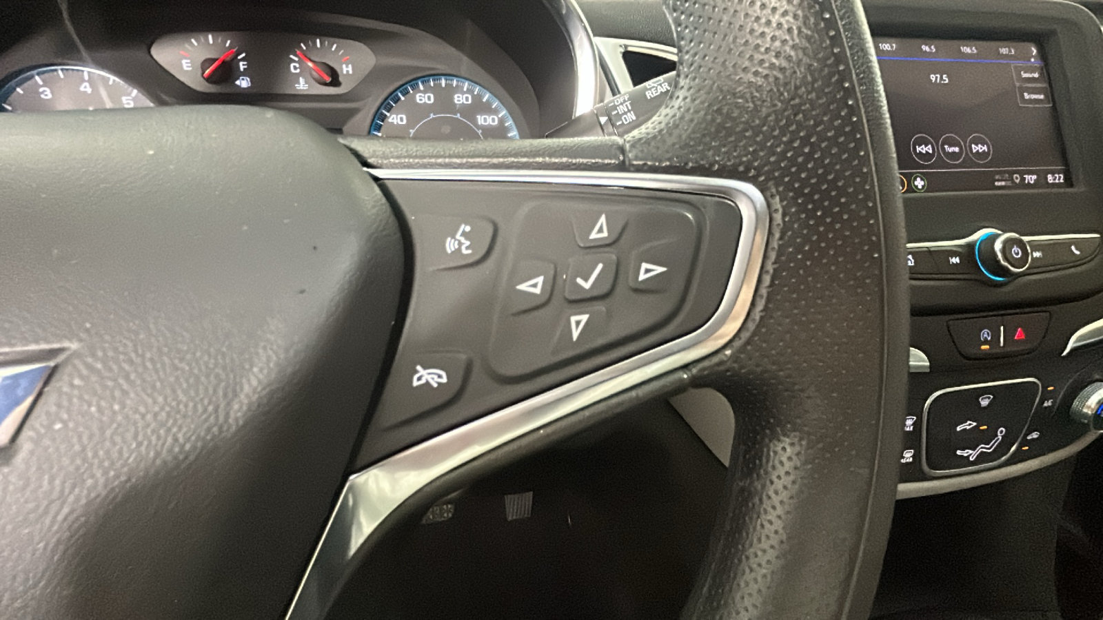 Used 2024 Chevrolet Equinox LS AWD/4WD image 19