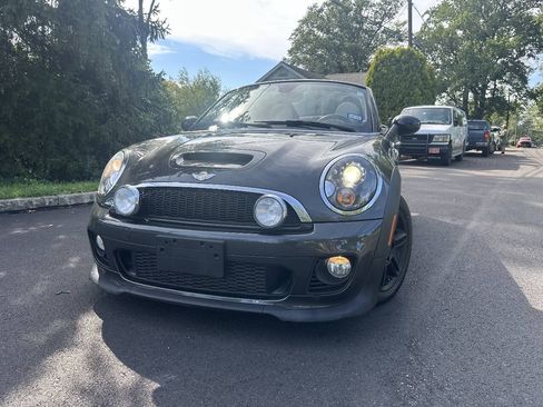 Used 2014 MINI Cooper Roadster S FWD image 2