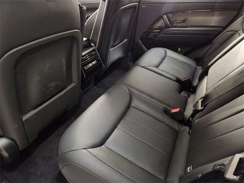 Used 2025 Land Rover Range Rover Sport SE image 29