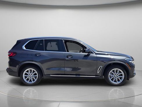 Used 2021 BMW X5 xDrive40i w/ Convenience Package AWD/4WD image 4