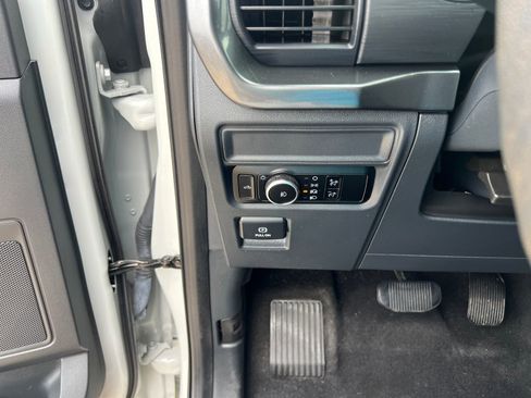 Used 2024 Ford F150 STX RWD image 19