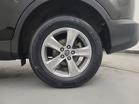 Used 2015 Toyota RAV4 XLE image 10