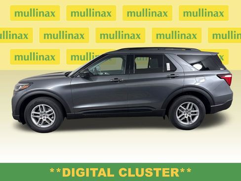 New 2026 Ford Explorer Active RWD image 11