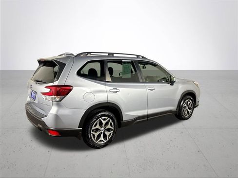 Certified 2022 Subaru Forester Premium w/ Popular Package #1 image 6