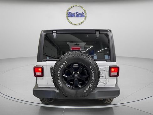 Used 2020 Jeep Wrangler Unlimited Sport image 5