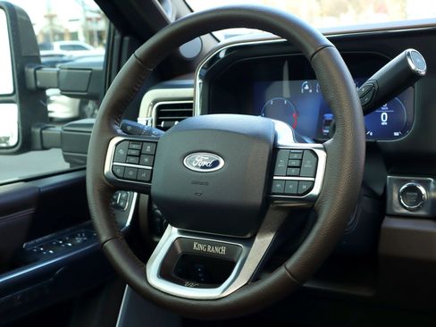 Used 2025 Ford F250 King Ranch image 18