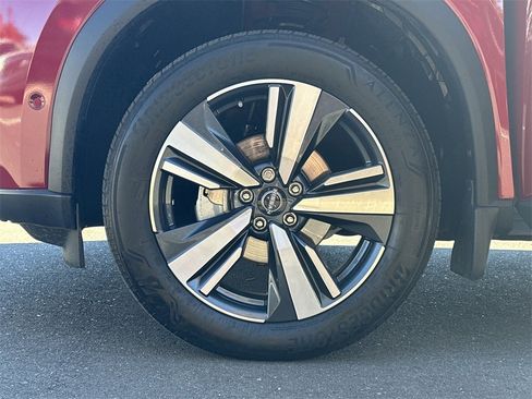 Used 2022 Nissan Rogue SL w/ SL Premium Package image 14