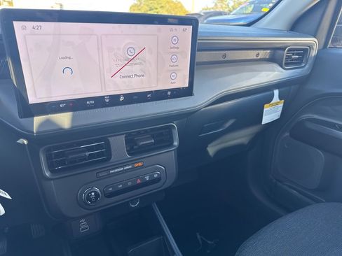 New 2025 Ford Maverick XL image 18