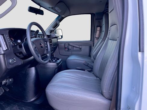 Used 2024 GMC Savana 2500 w/ Driver Convenience Package RWD image 20